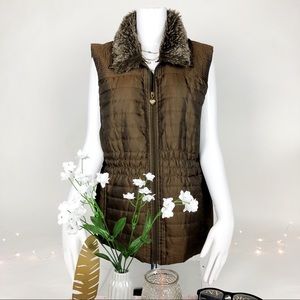 Sleeveless jacket/ vest